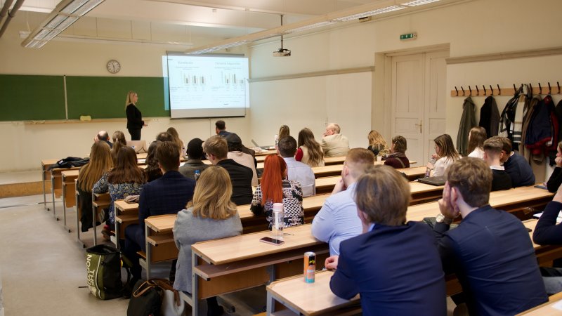 Előadás a Műszaki Fenntarthatóság TDK szekcióban